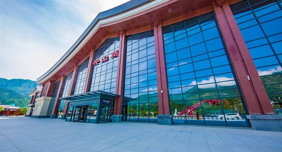 ֣������ɽ����վ